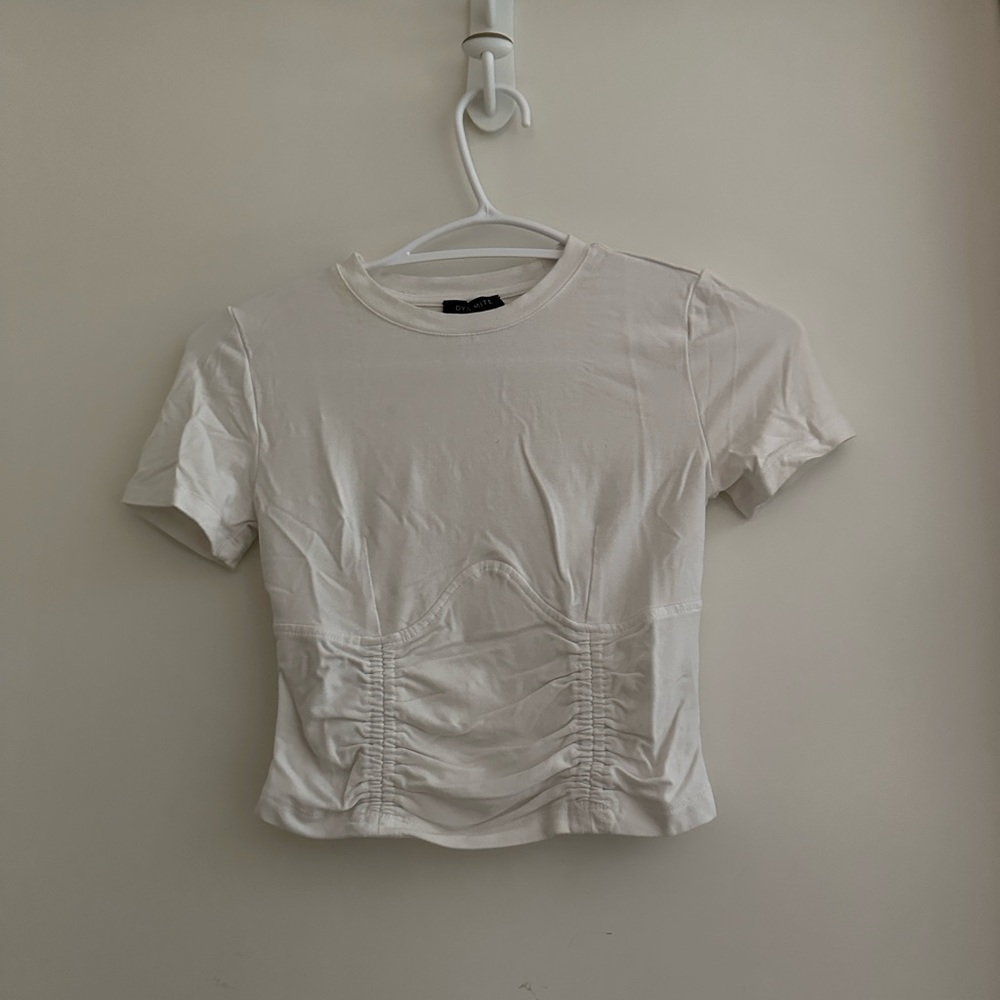 dynamite- white short sleeve